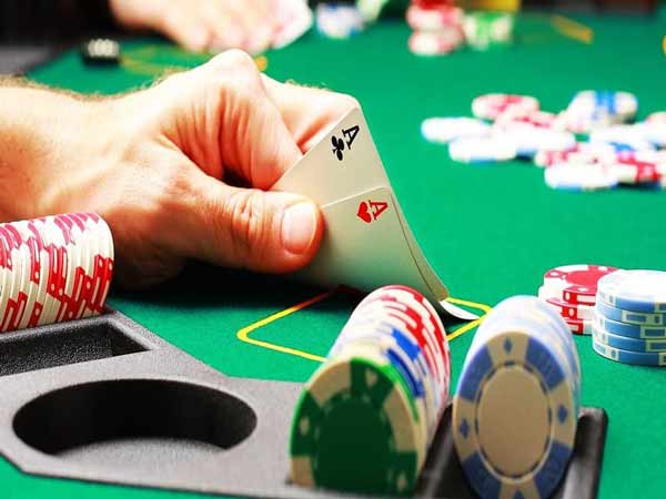 Khái niệm Poker online AE888 là gì?